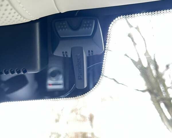 Чорний Ленд Ровер Рендж Ровер, об'ємом двигуна 5 л та пробігом 174 тис. км за 41000 $, фото 59 на Automoto.ua