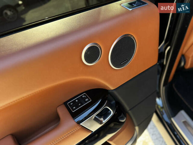 Ленд Ровер Рендж Ровер 2014 у Житомирі на Automoto.ua Чорний Ленд Ровер Рендж Ровер, об'ємом двигуна 5 л та пробігом 144 тис. км за 38999 $, фото 42 на Automoto.ua