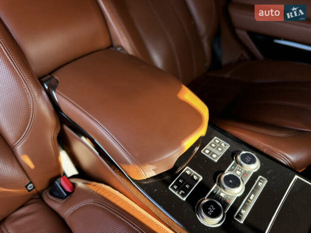 Ленд Ровер Рендж Ровер 2014 у Житомирі на Automoto.ua Чорний Ленд Ровер Рендж Ровер, об'ємом двигуна 5 л та пробігом 144 тис. км за 38999 $, фото 67 на Automoto.ua