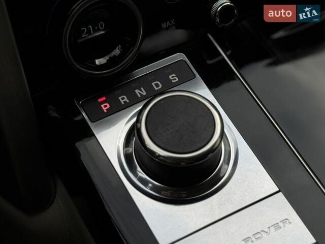Чорний Ленд Ровер Рендж Ровер, об'ємом двигуна 4.4 л та пробігом 221 тис. км за 28800 $, фото 33 на Automoto.ua