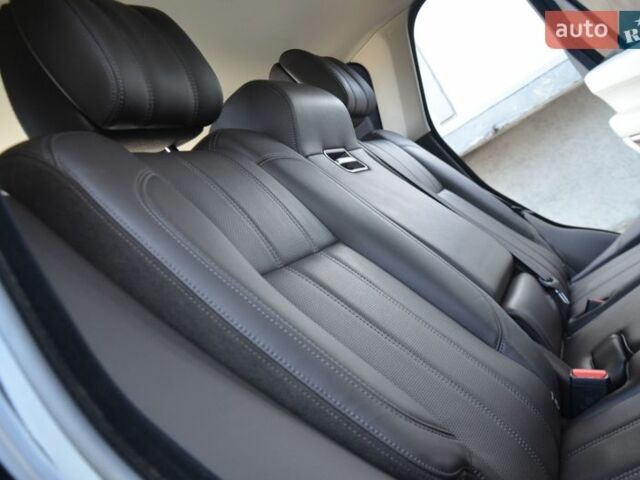 Чорний Ленд Ровер Рендж Ровер, об'ємом двигуна 3 л та пробігом 159 тис. км за 34750 $, фото 62 на Automoto.ua