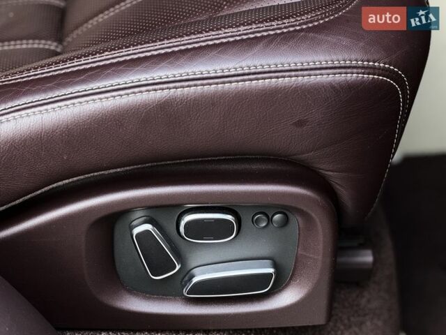 Чорний Ленд Ровер Рендж Ровер, об'ємом двигуна 4.4 л та пробігом 221 тис. км за 28800 $, фото 47 на Automoto.ua