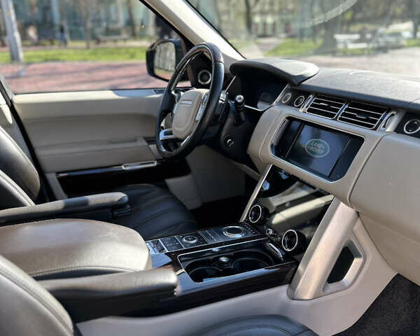 Черный Ленд Ровер Рендж Ровер, объемом двигателя 2.99 л и пробегом 163 тыс. км за 37000 $, фото 9 на Automoto.ua