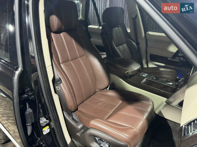 Чорний Ленд Ровер Рендж Ровер, об'ємом двигуна 4.37 л та пробігом 246 тис. км за 32299 $, фото 29 на Automoto.ua
