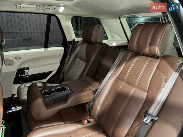 Чорний Ленд Ровер Рендж Ровер, об'ємом двигуна 4.37 л та пробігом 246 тис. км за 32299 $, фото 37 на Automoto.ua