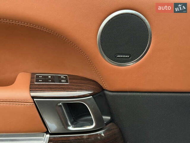 Черный Ленд Ровер Рендж Ровер, объемом двигателя 4.4 л и пробегом 165 тыс. км за 37999 $, фото 35 на Automoto.ua