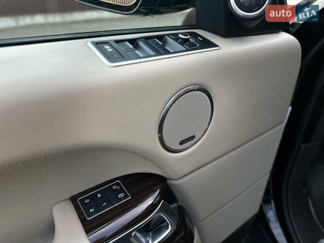 Черный Ленд Ровер Рендж Ровер, объемом двигателя 2.99 л и пробегом 182 тыс. км за 38000 $, фото 17 на Automoto.ua