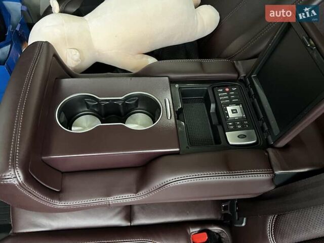 Чорний Ленд Ровер Рендж Ровер, об'ємом двигуна 5 л та пробігом 174 тис. км за 41000 $, фото 67 на Automoto.ua