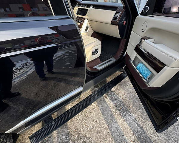 Черный Ленд Ровер Рендж Ровер, объемом двигателя 4.37 л и пробегом 220 тыс. км за 40000 $, фото 11 на Automoto.ua