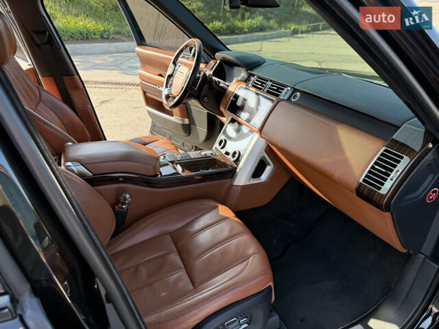 Черный Ленд Ровер Рендж Ровер, объемом двигателя 4.37 л и пробегом 202 тыс. км за 61499 $, фото 33 на Automoto.ua