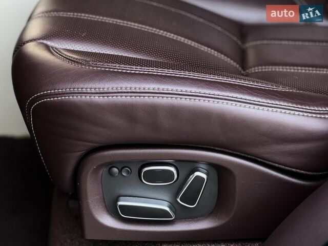 Чорний Ленд Ровер Рендж Ровер, об'ємом двигуна 4.4 л та пробігом 221 тис. км за 28800 $, фото 46 на Automoto.ua