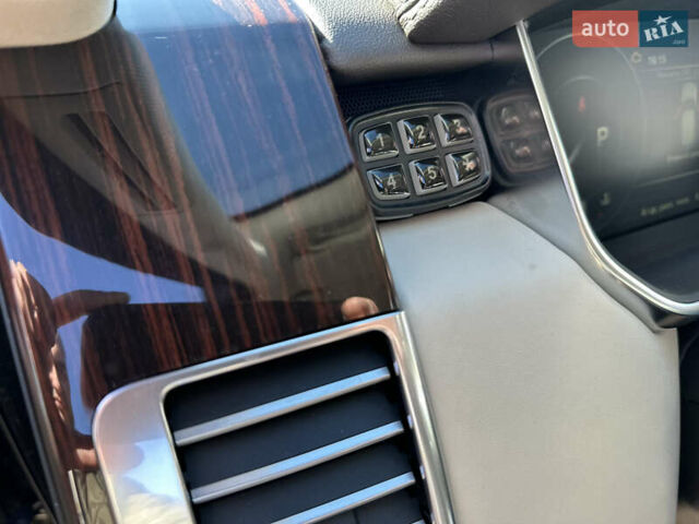 Черный Ленд Ровер Рендж Ровер, объемом двигателя 2.99 л и пробегом 163 тыс. км за 37000 $, фото 17 на Automoto.ua