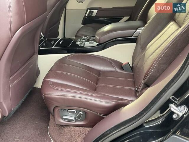 Черный Ленд Ровер Рендж Ровер, объемом двигателя 4.37 л и пробегом 221 тыс. км за 34000 $, фото 11 на Automoto.ua