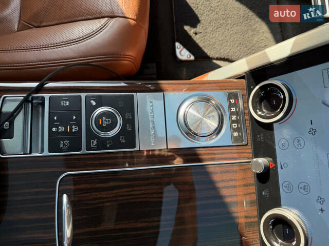 Черный Ленд Ровер Рендж Ровер, объемом двигателя 4.37 л и пробегом 202 тыс. км за 61499 $, фото 70 на Automoto.ua