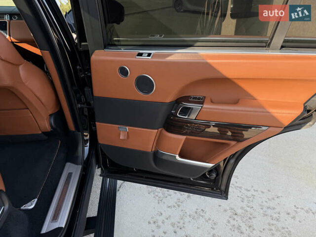 Черный Ленд Ровер Рендж Ровер, объемом двигателя 4.37 л и пробегом 202 тыс. км за 61499 $, фото 54 на Automoto.ua