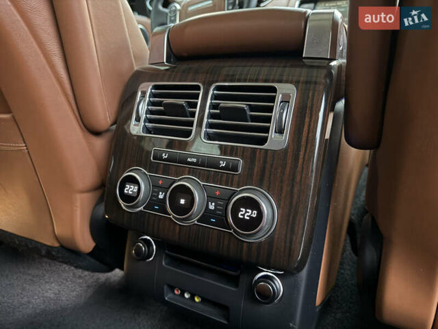Чорний Ленд Ровер Рендж Ровер, об'ємом двигуна 4.37 л та пробігом 165 тис. км за 37500 $, фото 26 на Automoto.ua