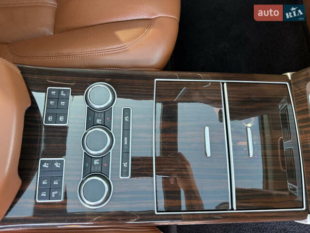 Черный Ленд Ровер Рендж Ровер, объемом двигателя 4.37 л и пробегом 202 тыс. км за 61499 $, фото 61 на Automoto.ua