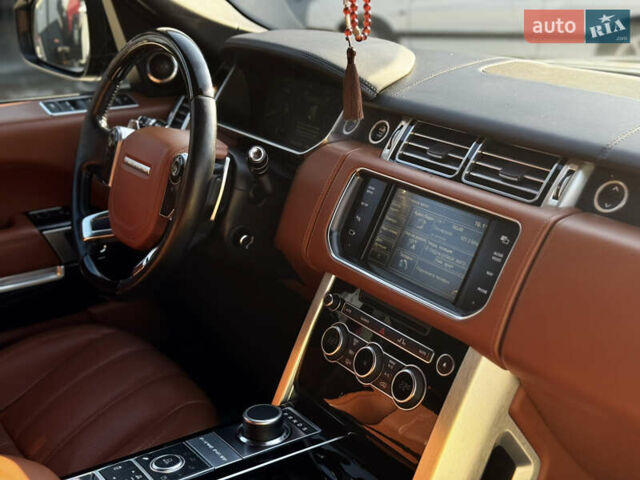 Ленд Ровер Рендж Ровер 2014 у Житомирі на Automoto.ua Чорний Ленд Ровер Рендж Ровер, об'ємом двигуна 5 л та пробігом 144 тис. км за 38999 $, фото 77 на Automoto.ua