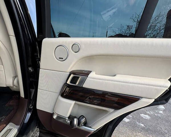 Черный Ленд Ровер Рендж Ровер, объемом двигателя 4.37 л и пробегом 220 тыс. км за 40000 $, фото 8 на Automoto.ua