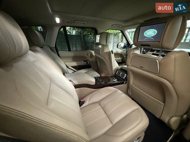 Чорний Ленд Ровер Рендж Ровер, об'ємом двигуна 4.37 л та пробігом 106 тис. км за 43500 $, фото 5 на Automoto.ua