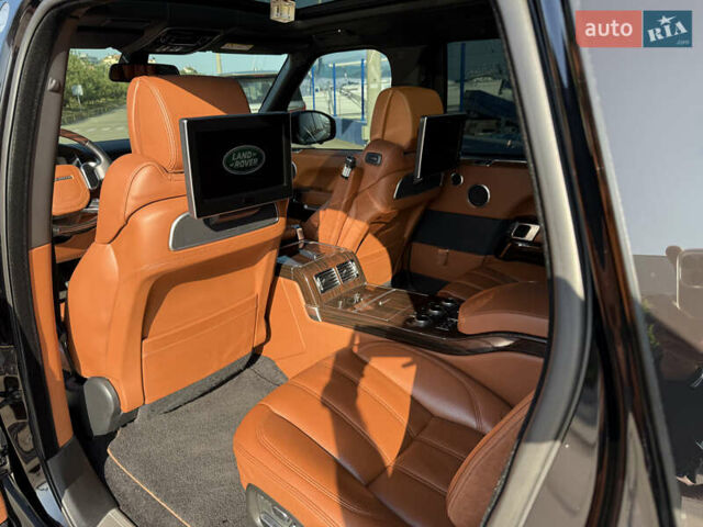 Черный Ленд Ровер Рендж Ровер, объемом двигателя 4.37 л и пробегом 202 тыс. км за 61499 $, фото 31 на Automoto.ua