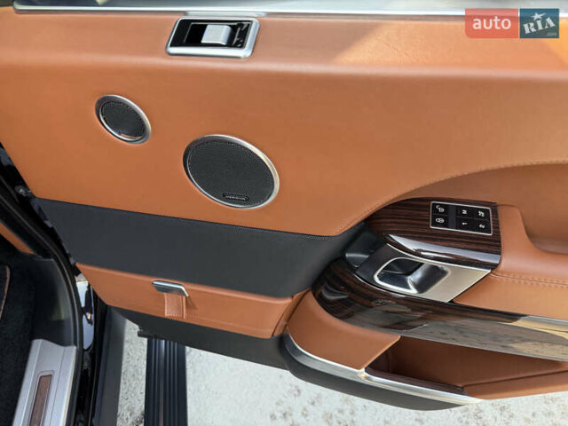 Черный Ленд Ровер Рендж Ровер, объемом двигателя 4.37 л и пробегом 202 тыс. км за 61499 $, фото 55 на Automoto.ua