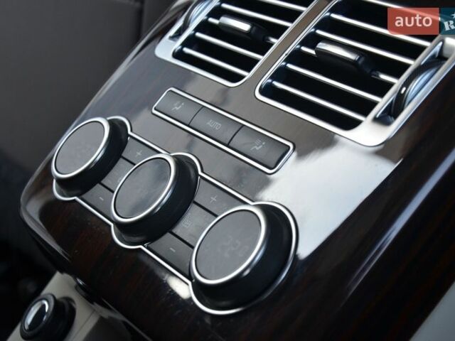 Чорний Ленд Ровер Рендж Ровер, об'ємом двигуна 3 л та пробігом 159 тис. км за 34750 $, фото 64 на Automoto.ua