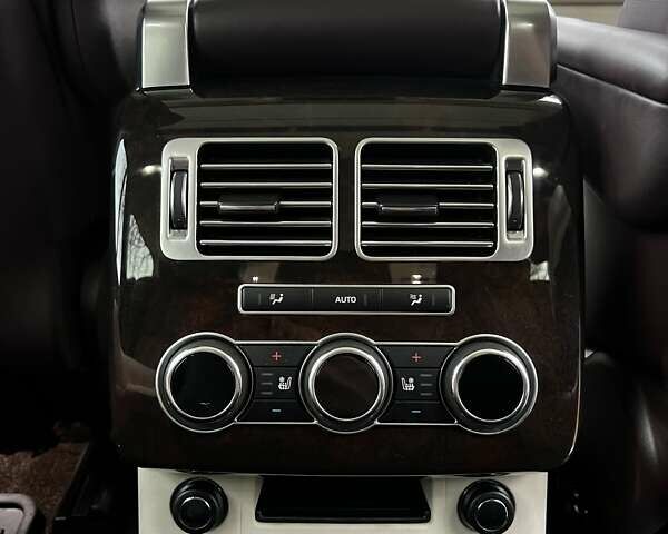 Черный Ленд Ровер Рендж Ровер, объемом двигателя 5 л и пробегом 175 тыс. км за 40300 $, фото 27 на Automoto.ua