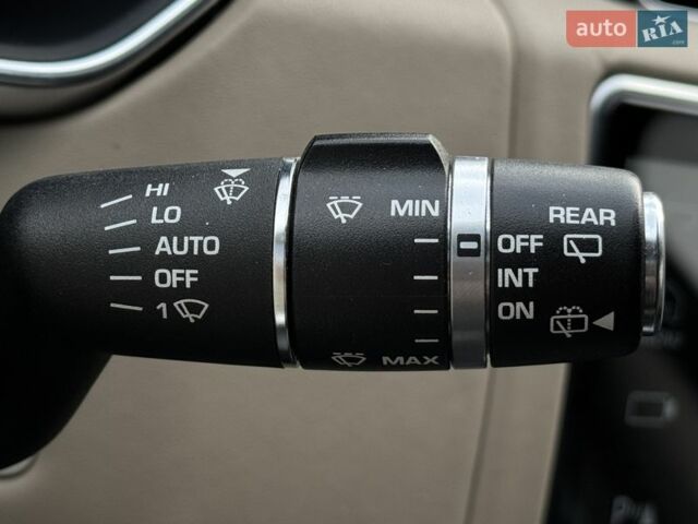 Чорний Ленд Ровер Рендж Ровер, об'ємом двигуна 4.4 л та пробігом 221 тис. км за 28800 $, фото 22 на Automoto.ua