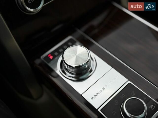 Черный Ленд Ровер Рендж Ровер, объемом двигателя 3 л и пробегом 179 тыс. км за 34900 $, фото 120 на Automoto.ua