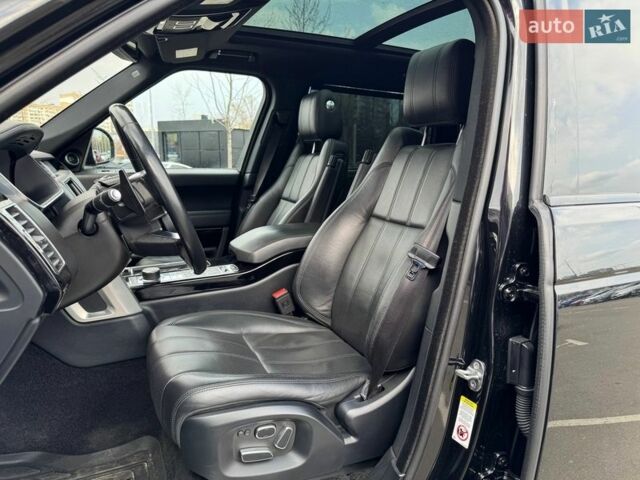 Чорний Ленд Ровер Рендж Ровер, об'ємом двигуна 5 л та пробігом 140 тис. км за 35990 $, фото 9 на Automoto.ua