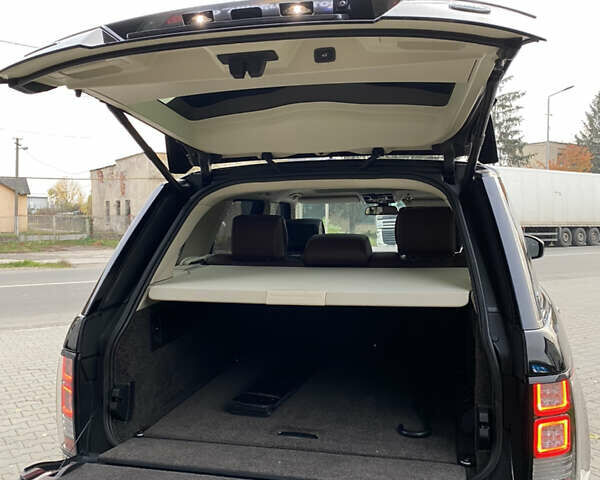 Чорний Ленд Ровер Рендж Ровер, об'ємом двигуна 4.4 л та пробігом 130 тис. км за 50000 $, фото 20 на Automoto.ua