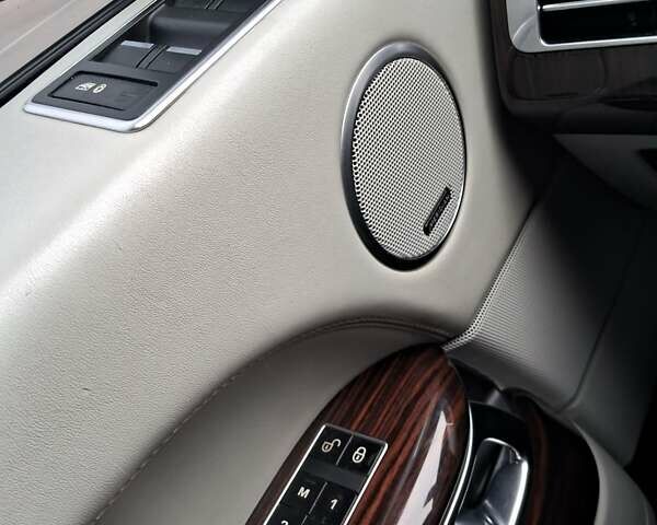 Чорний Ленд Ровер Рендж Ровер, об'ємом двигуна 2.99 л та пробігом 150 тис. км за 39500 $, фото 44 на Automoto.ua