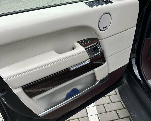 Черный Ленд Ровер Рендж Ровер, объемом двигателя 4.37 л и пробегом 214 тыс. км за 32000 $, фото 15 на Automoto.ua