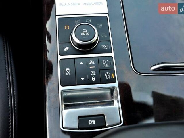 Черный Ленд Ровер Рендж Ровер, объемом двигателя 3 л и пробегом 110 тыс. км за 29500 $, фото 42 на Automoto.ua