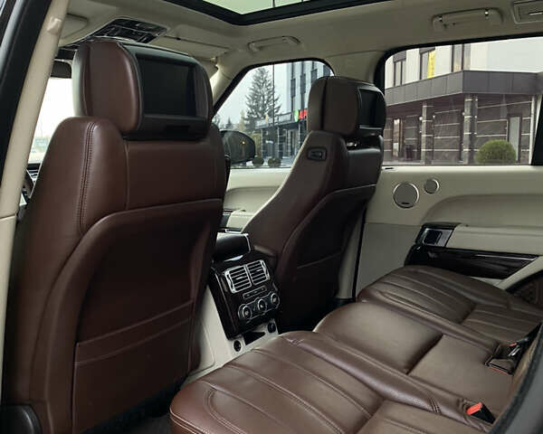 Чорний Ленд Ровер Рендж Ровер, об'ємом двигуна 4.4 л та пробігом 130 тис. км за 50000 $, фото 31 на Automoto.ua