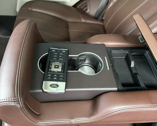 Черный Ленд Ровер Рендж Ровер, объемом двигателя 4.37 л и пробегом 229 тыс. км за 42900 $, фото 34 на Automoto.ua