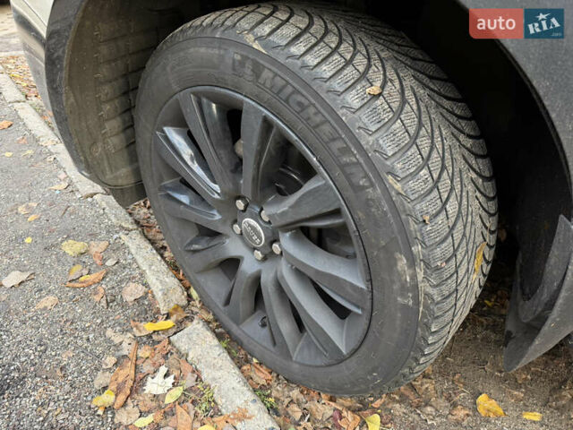 Чорний Ленд Ровер Рендж Ровер, об'ємом двигуна 3 л та пробігом 215 тис. км за 39999 $, фото 45 на Automoto.ua