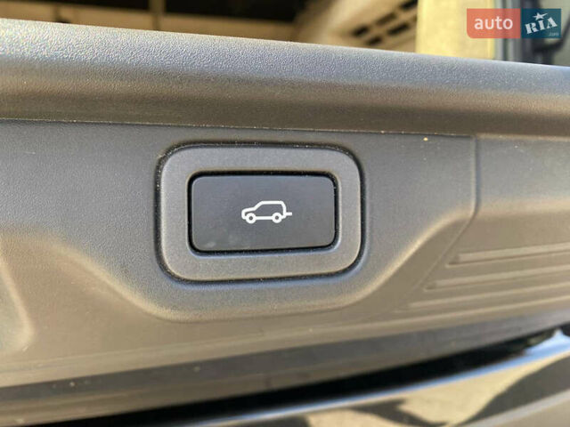 Черный Ленд Ровер Рендж Ровер, объемом двигателя 2.99 л и пробегом 37 тыс. км за 39900 $, фото 23 на Automoto.ua