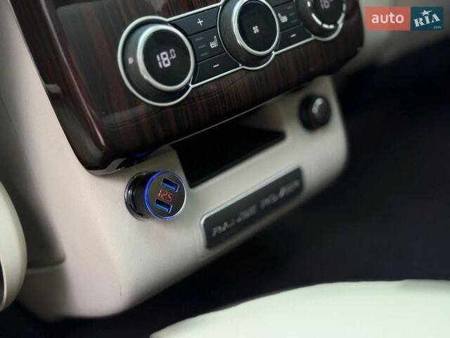 Черный Ленд Ровер Рендж Ровер, объемом двигателя 3 л и пробегом 179 тыс. км за 34900 $, фото 82 на Automoto.ua