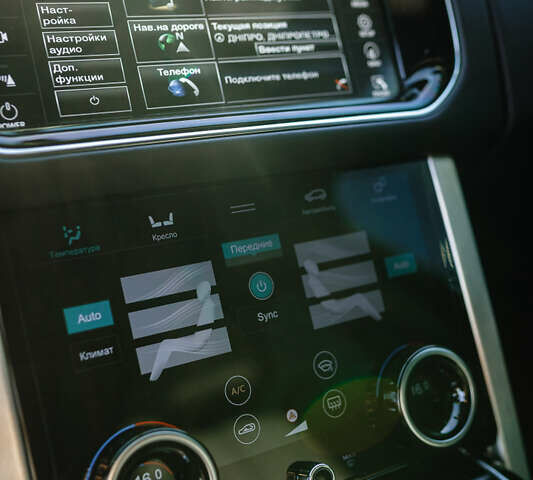 Чорний Ленд Ровер Рендж Ровер, об'ємом двигуна 5 л та пробігом 106 тис. км за 44900 $, фото 16 на Automoto.ua