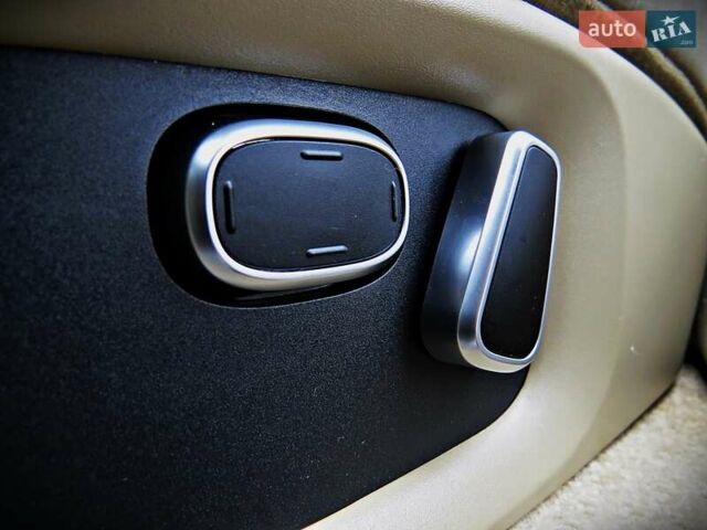 Чорний Ленд Ровер Рендж Ровер, об'ємом двигуна 3 л та пробігом 124 тис. км за 35000 $, фото 20 на Automoto.ua