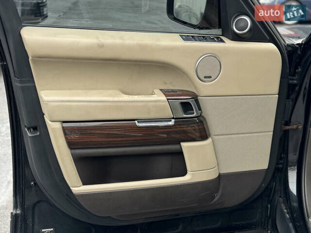 Черный Ленд Ровер Рендж Ровер, объемом двигателя 3 л и пробегом 195 тыс. км за 20800 $, фото 12 на Automoto.ua