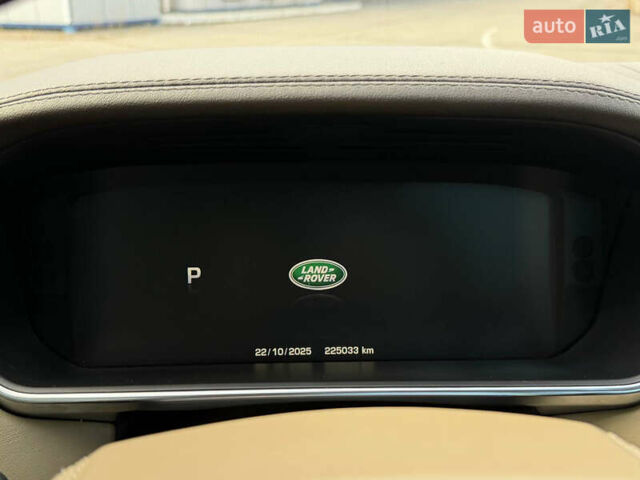 Чорний Ленд Ровер Рендж Ровер, об'ємом двигуна 3 л та пробігом 225 тис. км за 44000 $, фото 32 на Automoto.ua