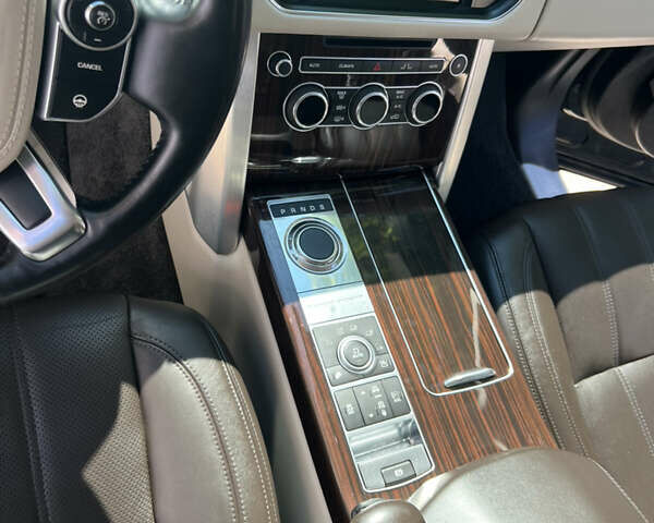 Чорний Ленд Ровер Рендж Ровер, об'ємом двигуна 3 л та пробігом 119 тис. км за 40000 $, фото 2 на Automoto.ua