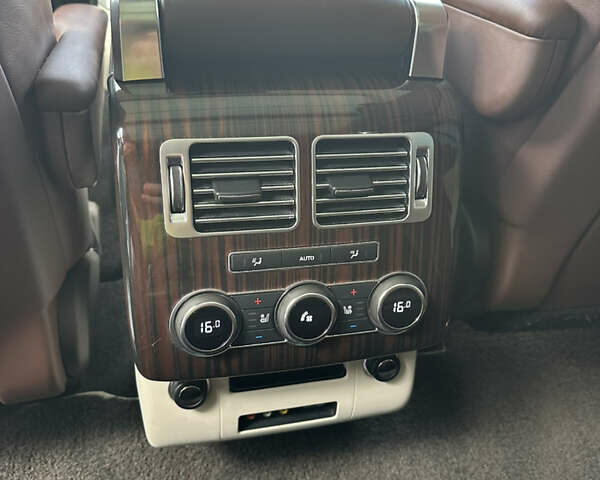 Черный Ленд Ровер Рендж Ровер, объемом двигателя 4.37 л и пробегом 229 тыс. км за 42900 $, фото 28 на Automoto.ua