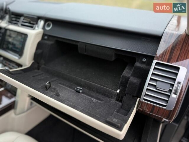 Черный Ленд Ровер Рендж Ровер, объемом двигателя 3 л и пробегом 179 тыс. км за 34900 $, фото 61 на Automoto.ua