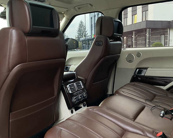 Чорний Ленд Ровер Рендж Ровер, об'ємом двигуна 4.4 л та пробігом 130 тис. км за 50000 $, фото 38 на Automoto.ua