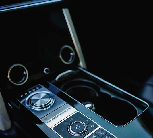 Чорний Ленд Ровер Рендж Ровер, об'ємом двигуна 5 л та пробігом 106 тис. км за 44900 $, фото 19 на Automoto.ua