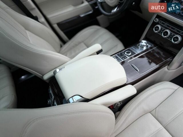 Черный Ленд Ровер Рендж Ровер, объемом двигателя 3 л и пробегом 179 тыс. км за 34900 $, фото 66 на Automoto.ua